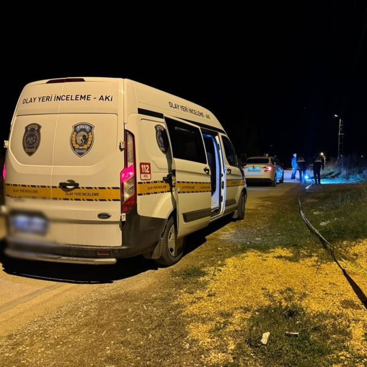 Yol kenarında cansız beden bulundu