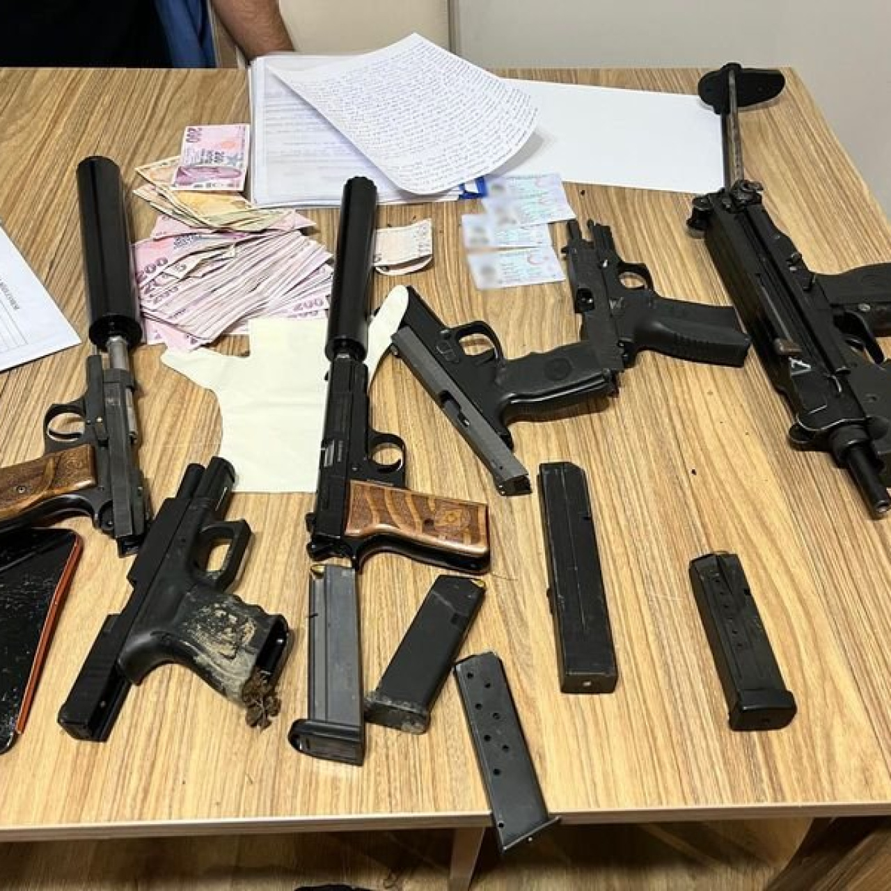 İstanbul'da "Çirkinler" örgütüne operasyon: 7 tutuklama