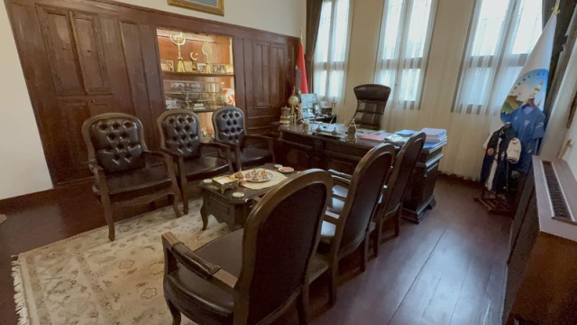 Makam odasında dinleme cihazı soruşturmasında 2 tutuklama
