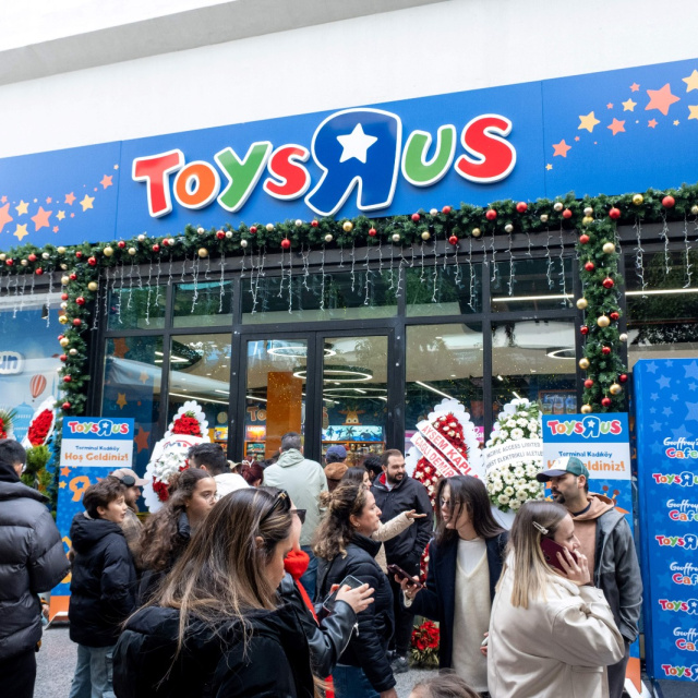 Toys“R”Us Türkiye'ye geri döndü