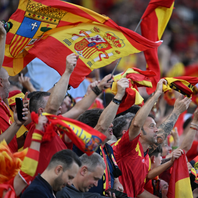 İspanya'da taraftar gruplarına operasyon!