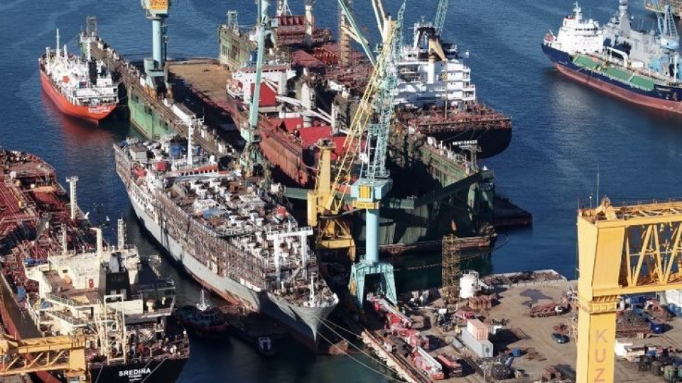 ''Zein 1'' isimli gemi yangını söndürüldü