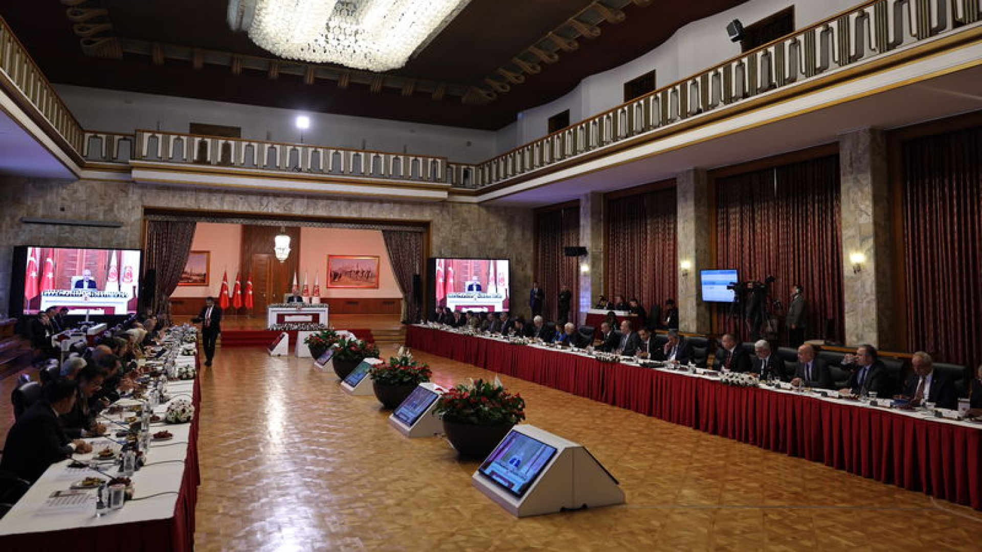 Rapor mesaisinde son viraj: AK Parti ve CHP bu hafta Meclis’e sunacak | Son dakika haberleri