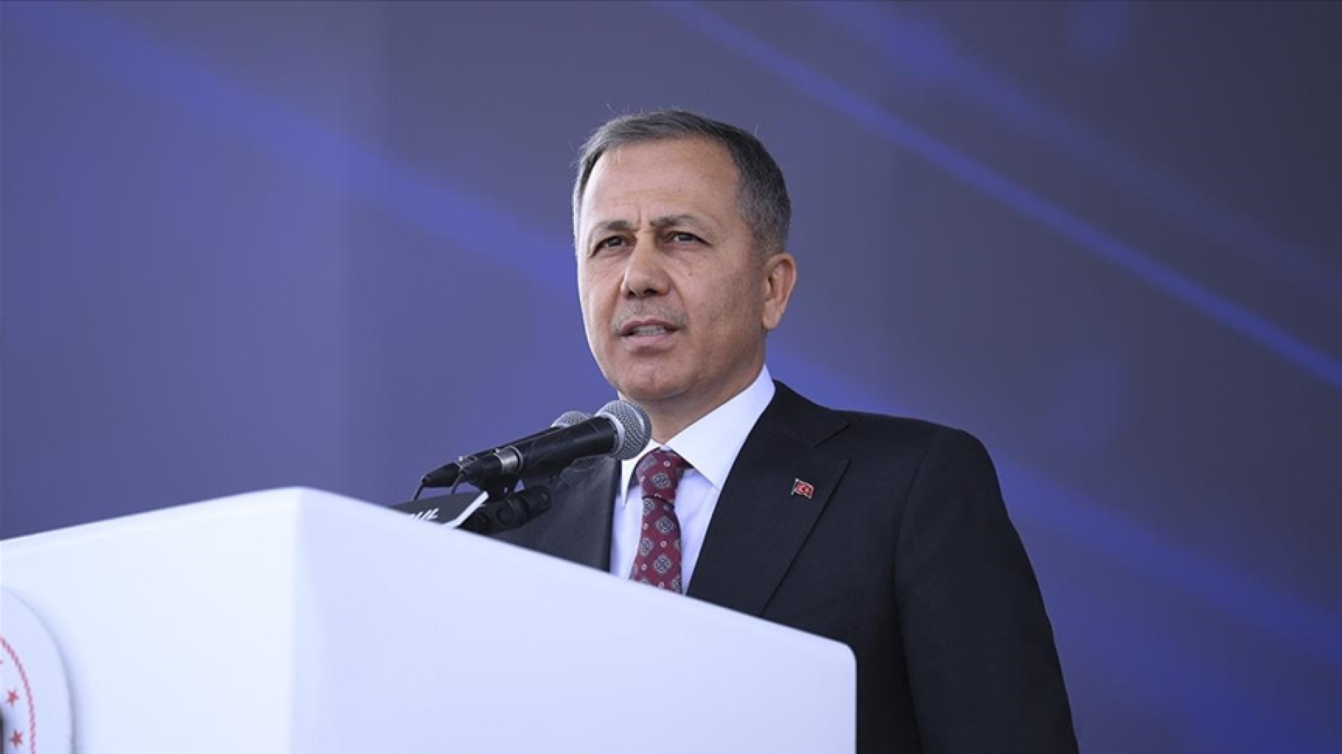 Yerlikaya'dan Çarpıcı Paylaşım: Aşırı Hız 2024'te 3.657 Can Aldı