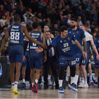 Anadolu Efes, Euroleague'de Laso ile nefes aldı!