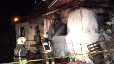 Akşehir'de yürek yakan yangın