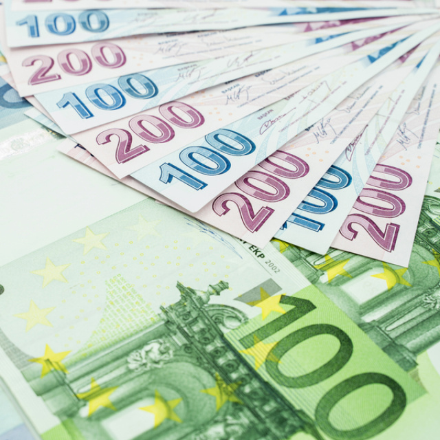 708 Euro ile başladı 520’ye düştü