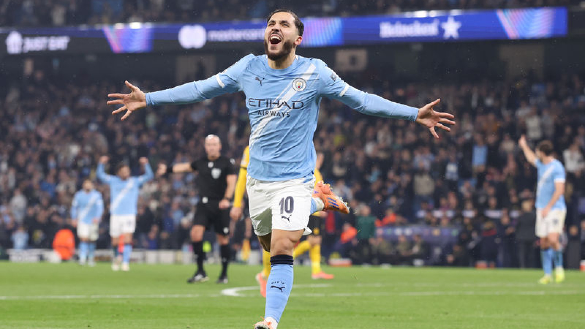 Manchester City, Lig Kupası'nda Yarı Finalde! Brentford'ı 2-0 Geçti
