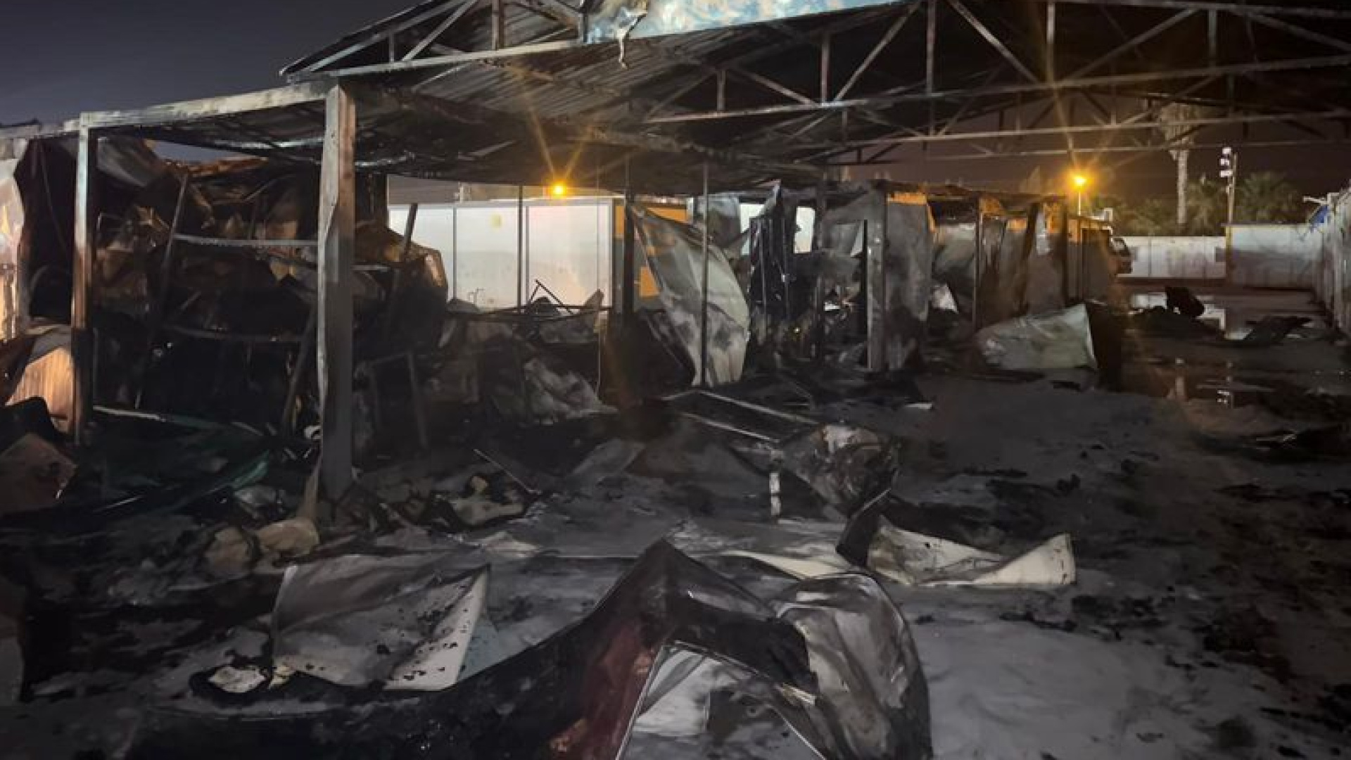 Hatay'da Eğitim Konteynerlerinde Yangın: 6 Birim Kullanılamaz Hale Geldi