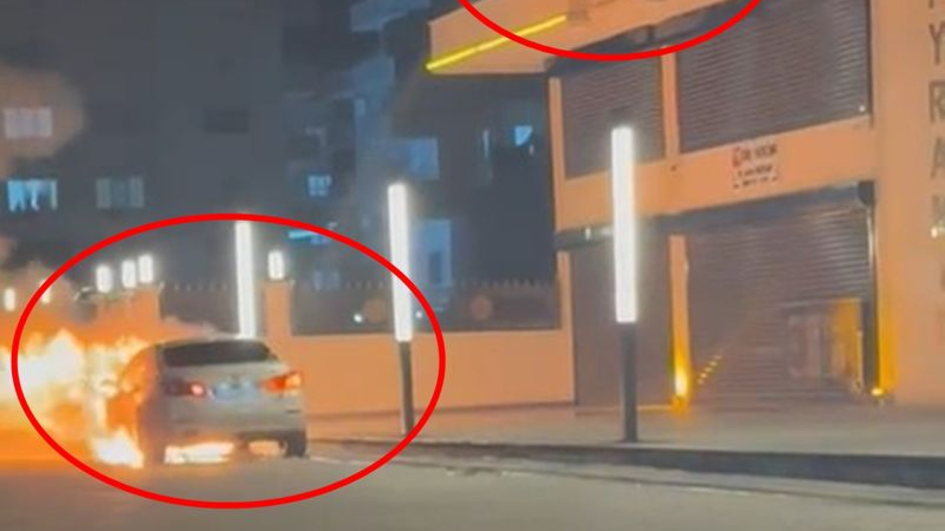 Son dakika: Alev alan otomobile, balkondan hortumla su döktü; o anlar kamerada | Son dakika haberleri