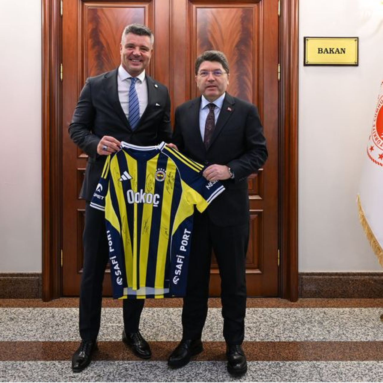 Fenerbahçe'den Bakan Tunç ziyareti sonrası açıklama!