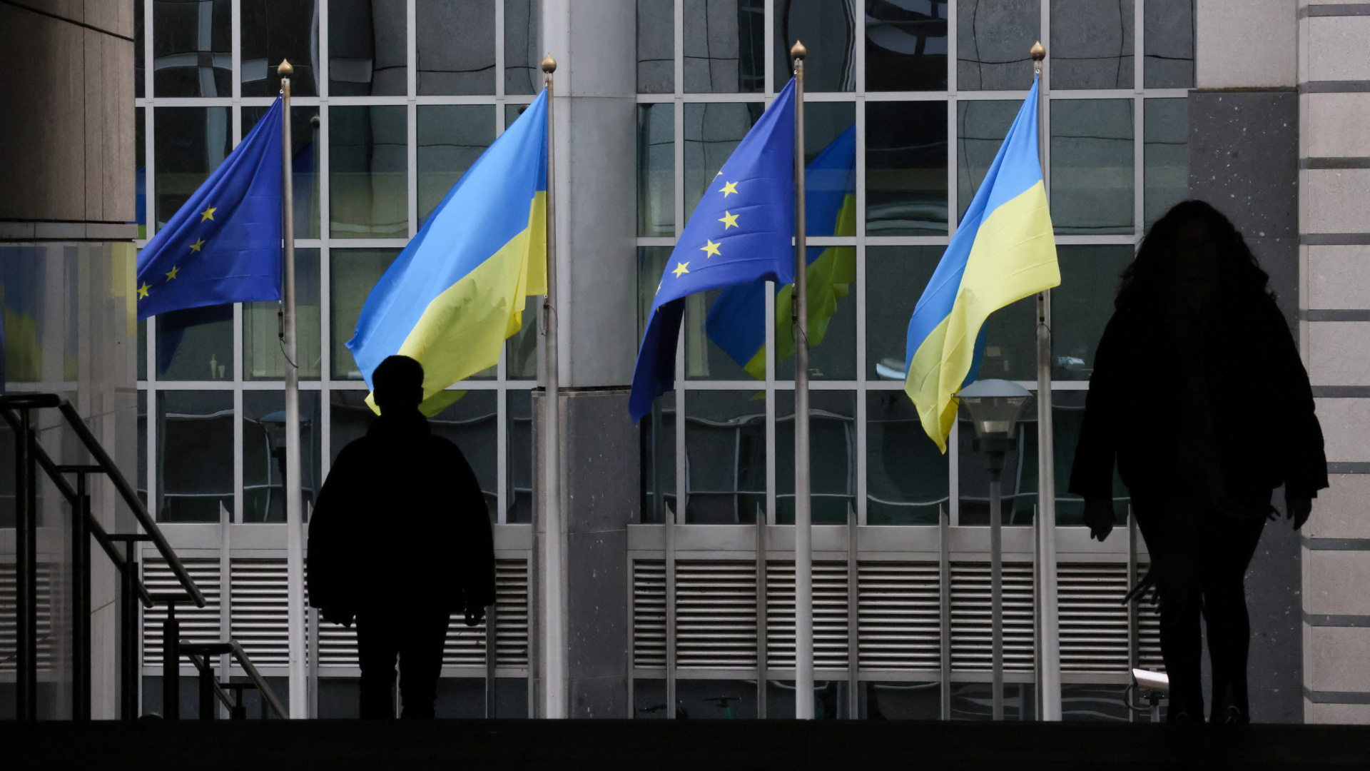 AB'de gündem 'savaş tazminatı': Ukrayna, Rusya'nın dondurulmuş fonu olmadan hayatta kalabilir mi? | Dış Haberler