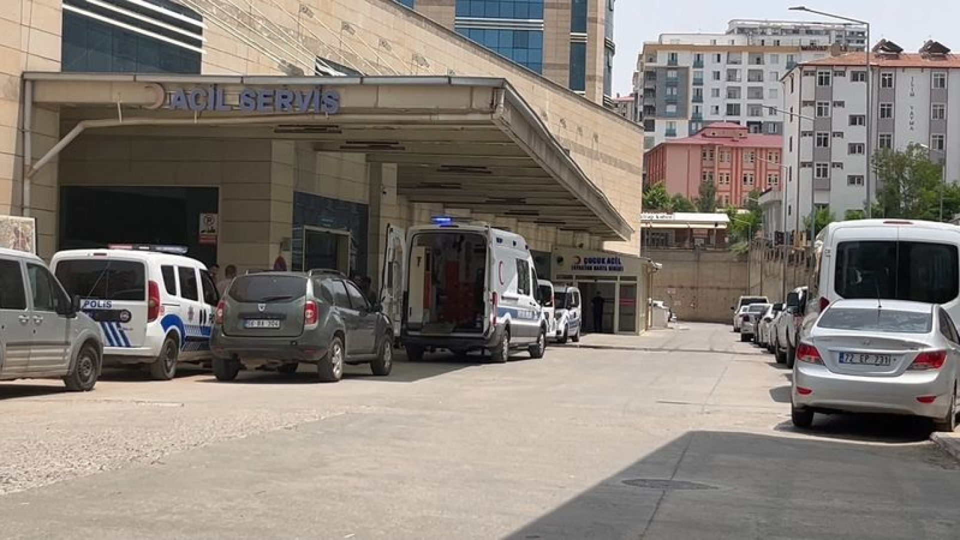 Siirt'te 2 Çocuk Annesi Gülhan Börülce Evinde Bıçaklanarak Öldürüldü