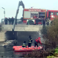 Sisli hava faciası! Dereye uçtu!