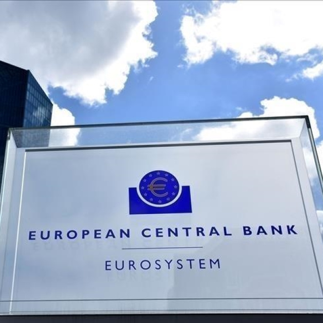 Avrupa Merkez Bankası faizi sabit tuttu