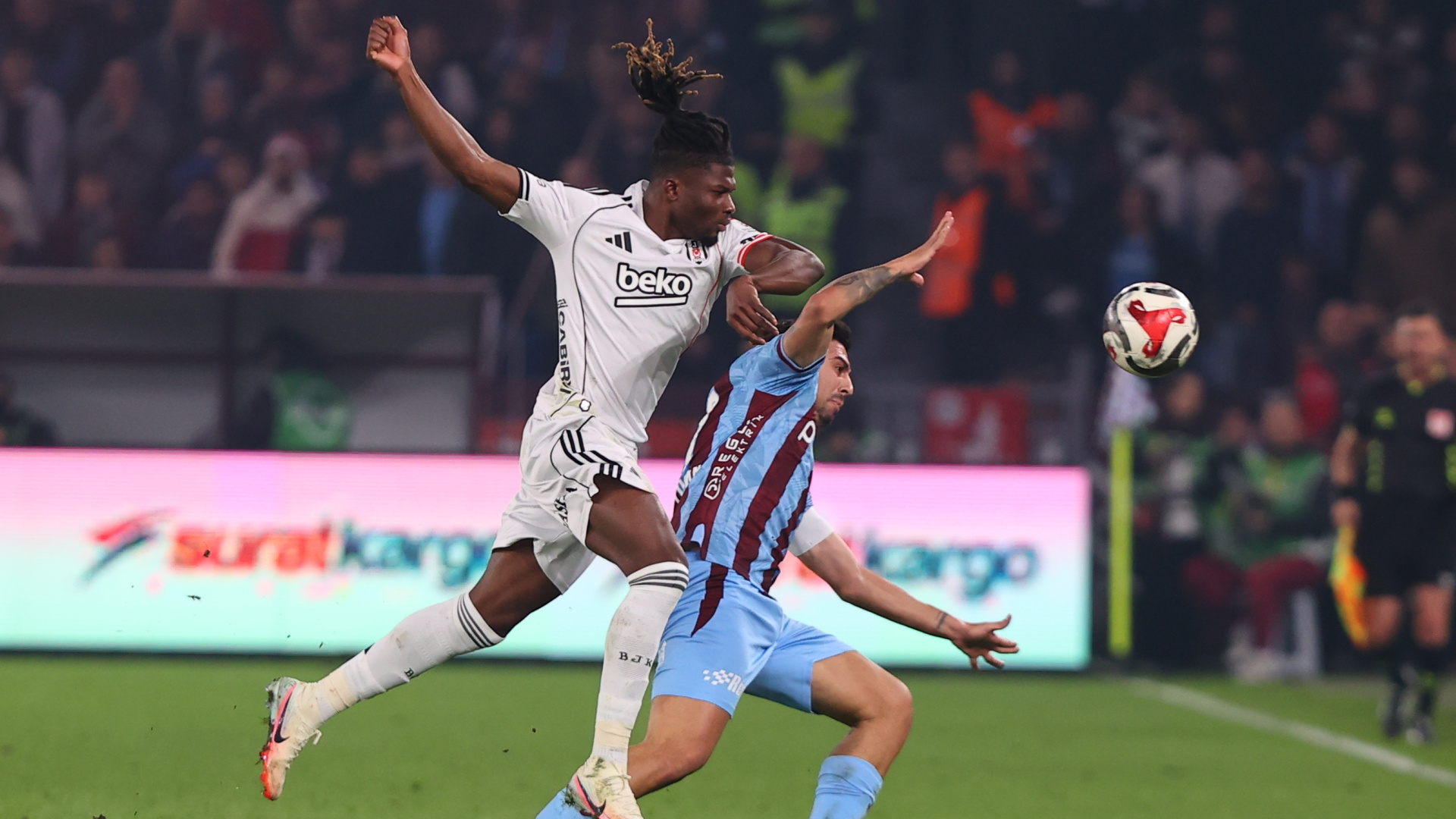 PFDK'dan El Bilal Toure'ye 2 Maç Cezası ve Süper Lig'de Para Cezaları Yağdı