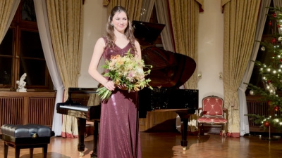 İlyun Bürkev'den Prag'da resital