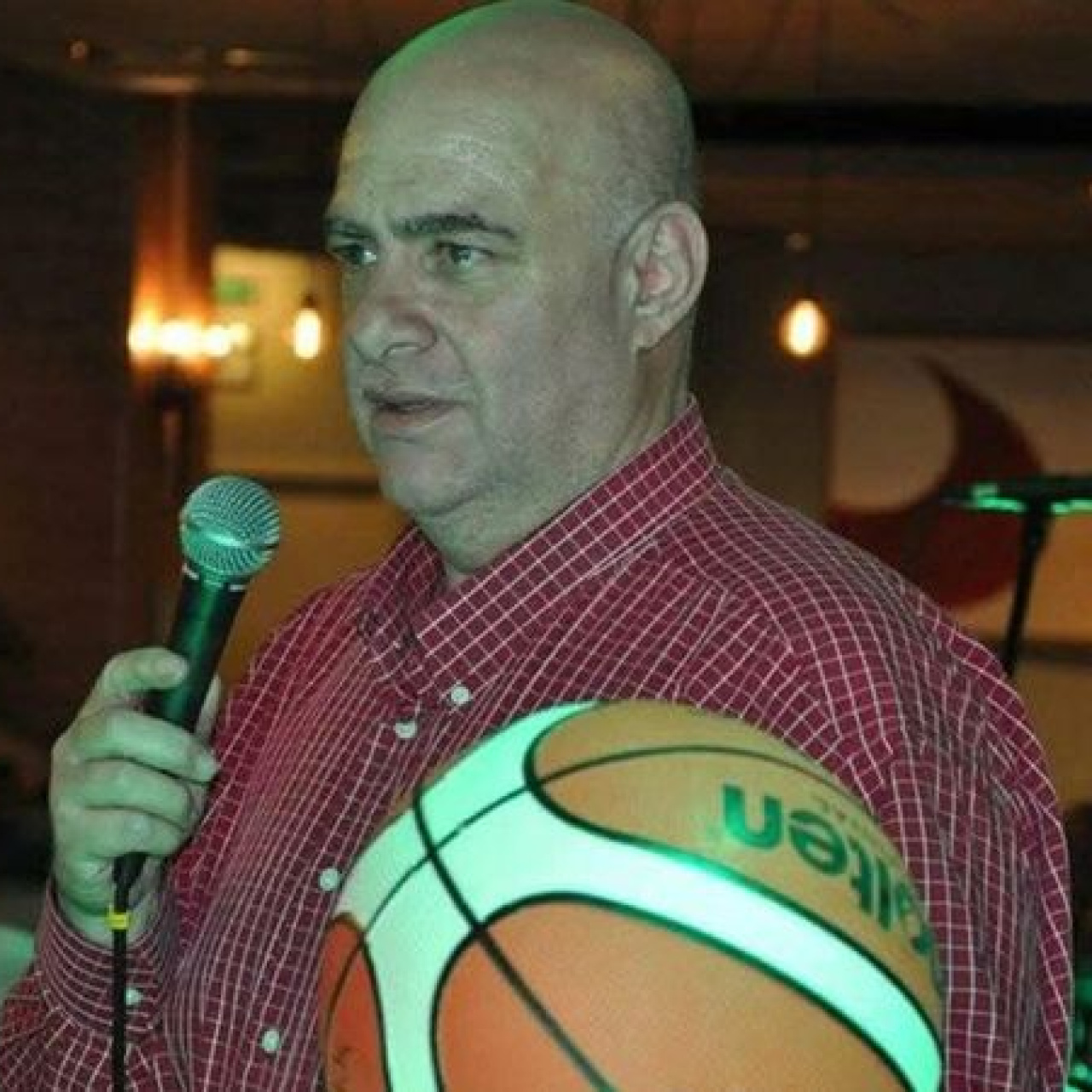 Eski milli basketbolcu evinin balkonundan düştü