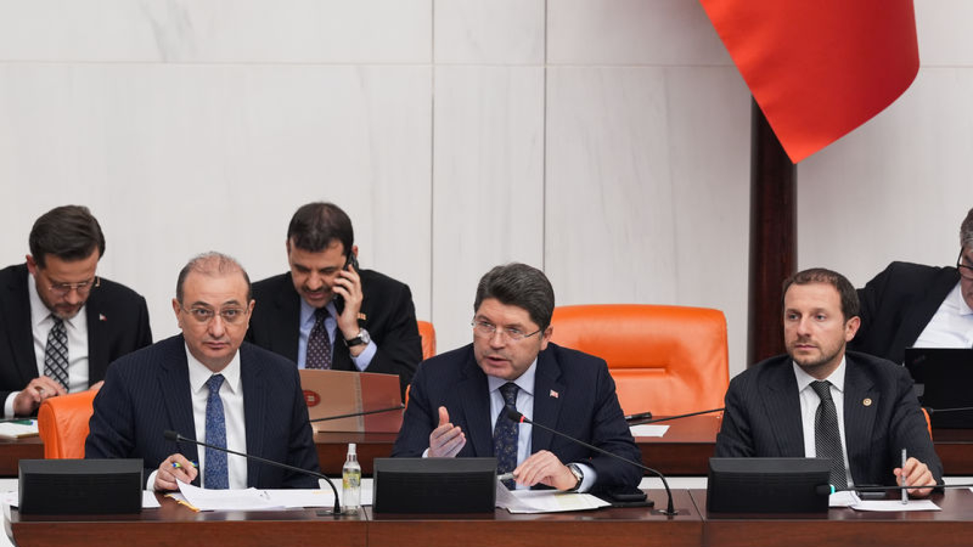 Karadeniz'deki İHA F-16'lar Tarafından Vuruldu, TBMM'de Bütçe Gerginliği