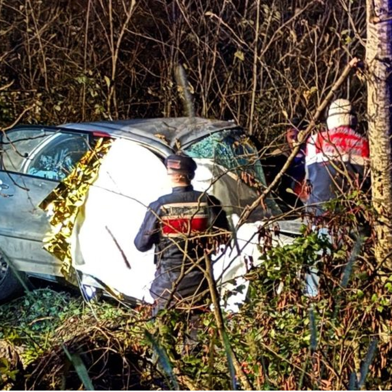 Otomobil dere yatağına devrildi: 1 ölü