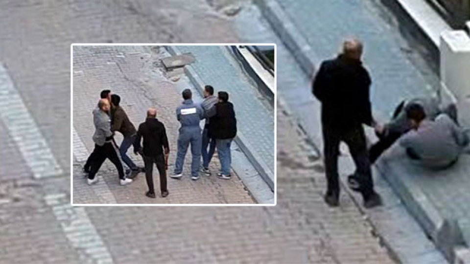 İstanbul'da yaşandı... İşçilerin satırlı kavgası!