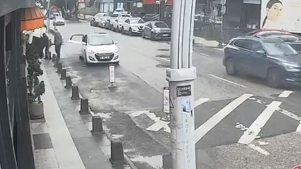 Arkadaşlarıyla patronuna saldırdı