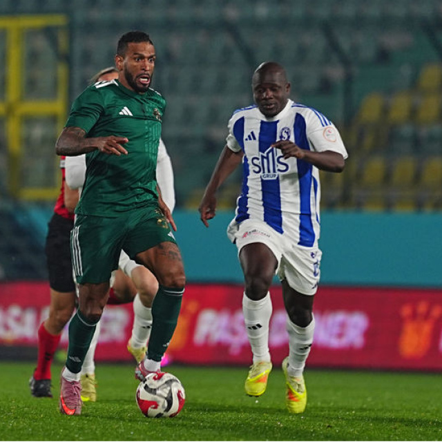 Esenler Erokspor ile Sarıyer berabere kaldı!