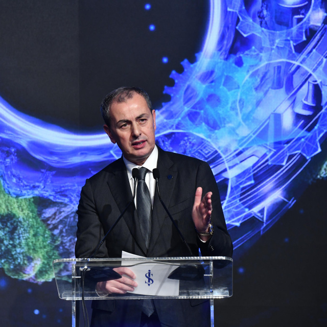 Katma değerli bir üretime odaklanmalıyız