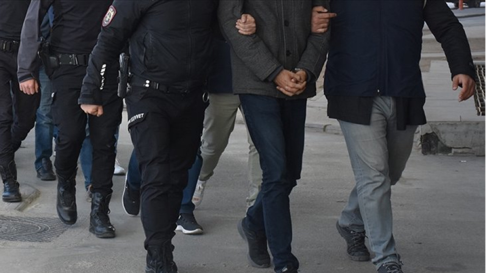 Diyarbakır'da uygulama yapan polise ateş açıldı: 4 gözaltı