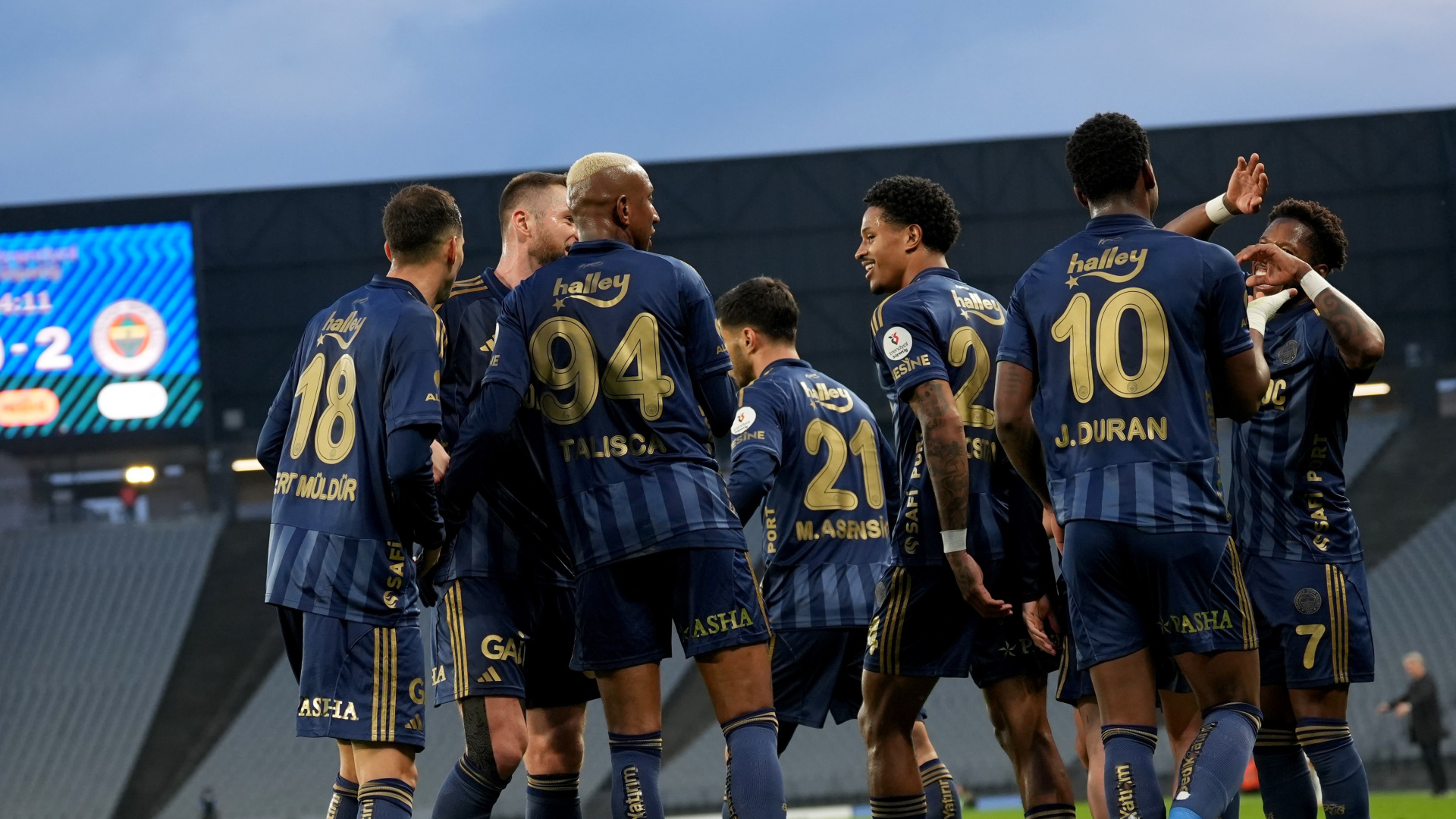 Fenerbahçe 20 yıl sonra ilki başardı! - Fenerbahçe Haberleri