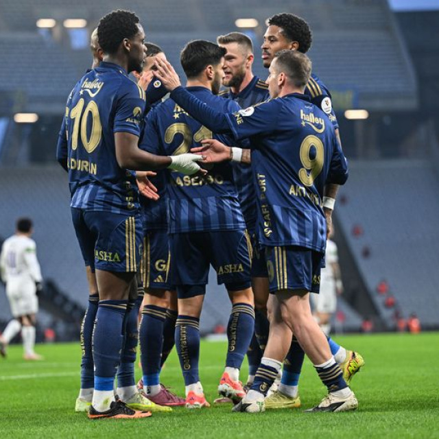 Olimpiyat'ta Fener alayı!