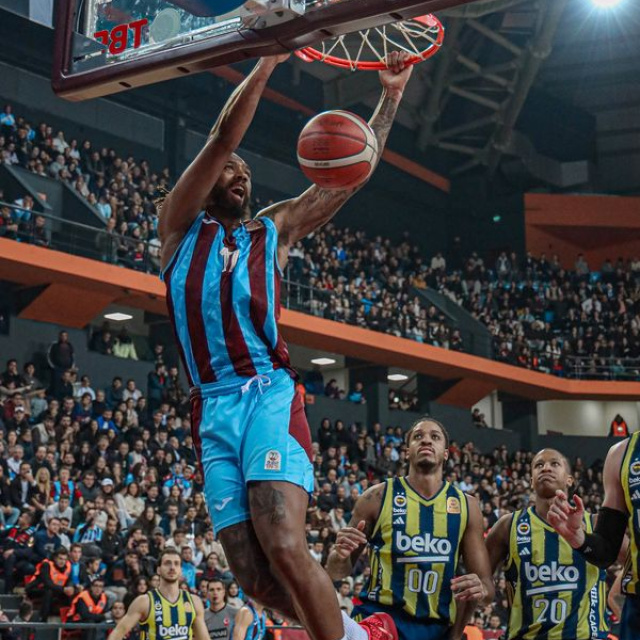 Trabzon'dan F.Bahçe'ye dev fark!