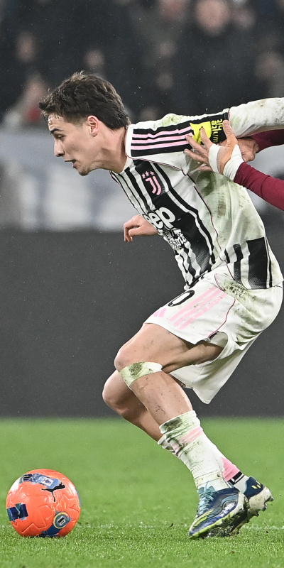 Kenan Yıldız, Zeki Çelik'i mağlup etti!