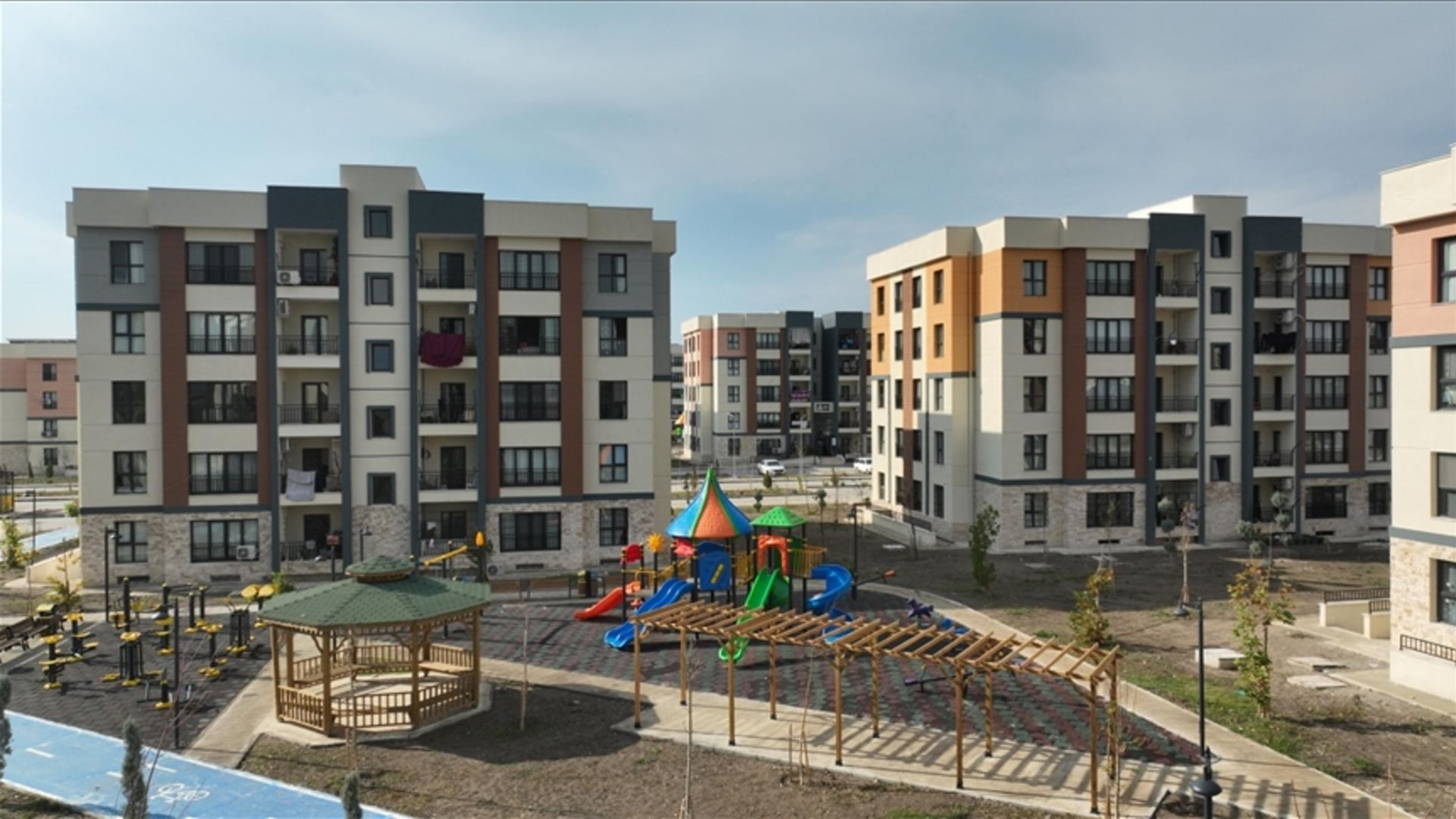 TOKİ konutlarının yapılacağı il ve ilçeler listesi: TOKİ 500 bin sosyal konut dağılımı nasıl olacak?