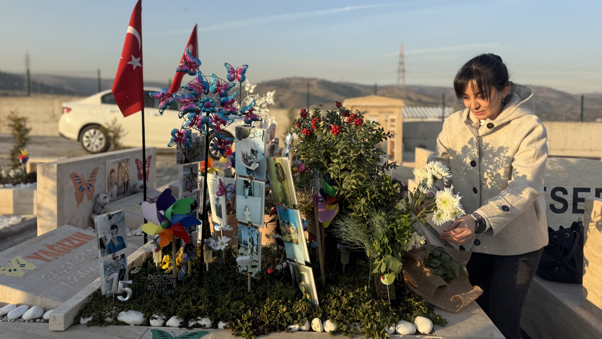 Katilleri babaları! Mezarları anı bahçesi oldu | Son dakika haberleri