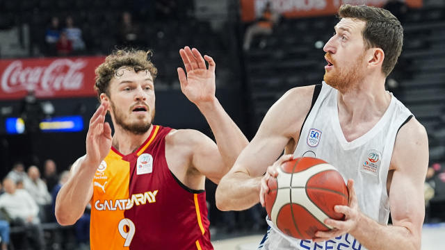 Anadolu Efes, G.Saray'a geçit vermedi!