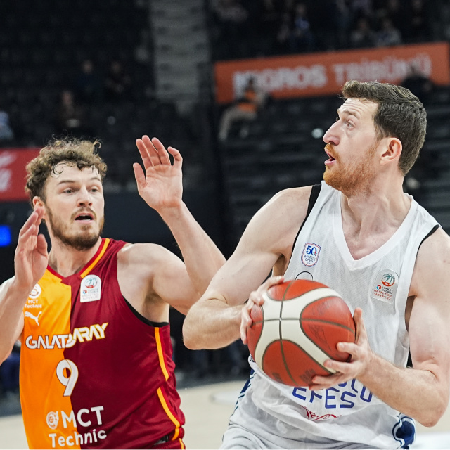 Anadolu Efes, G.Saray'a geçit vermedi!