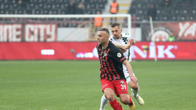 Çorum FK, üç puanı iki golle aldı!