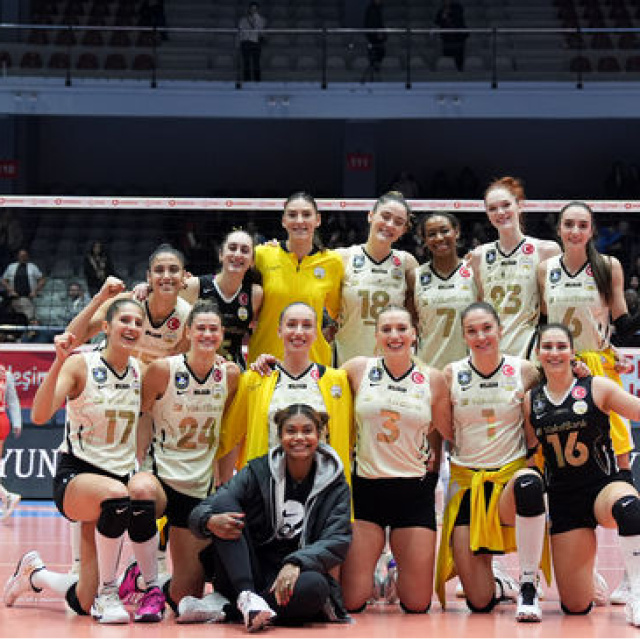 VakıfBank ligde devreyi lider kapattı!