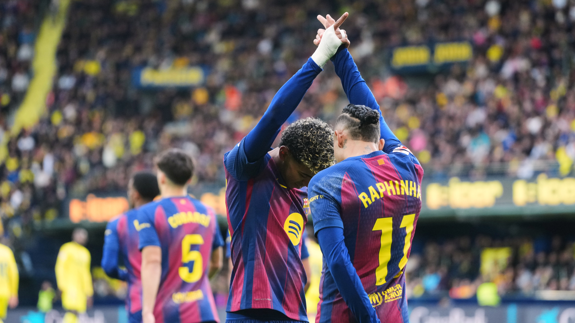 Barcelona, Villarreal'i 2-0 Yenerek Liderliğini Sürdürdü