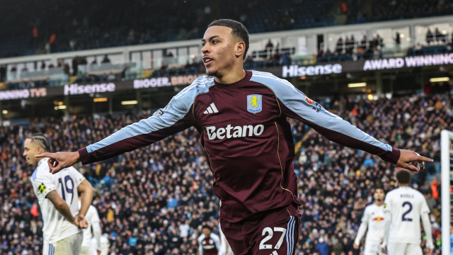 Aston Villa doludizgin! Evinde ManU'yu devirdi