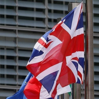 İngiltere, İsrail'i kınadı