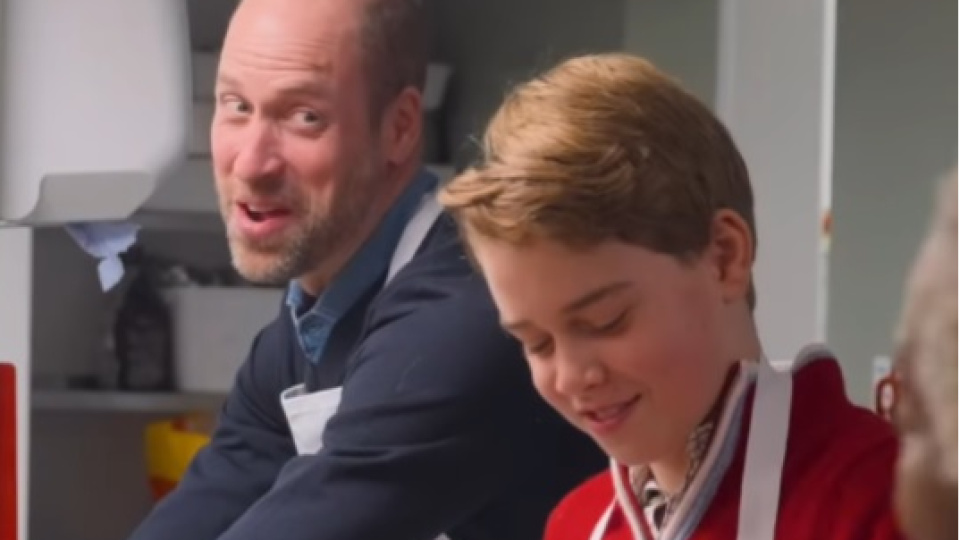 Prensler evsizlere yemek yaptı