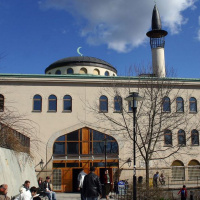 İsveç'te bir camide çirkin provokasyon