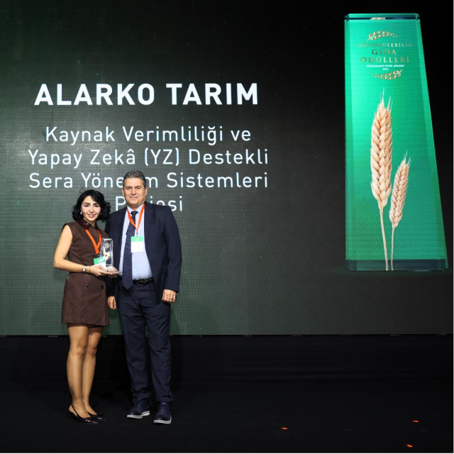 Alarko Tarım Grubu yapay zeka destekli akıllı sera yönetimi projesiyle ödül kazandı