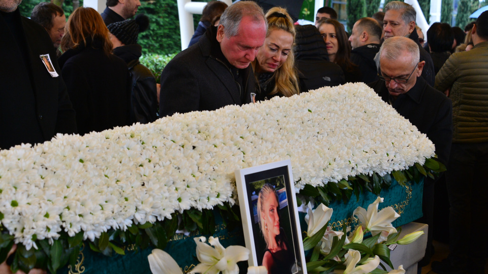 Son yolculuğuna uğurlandı