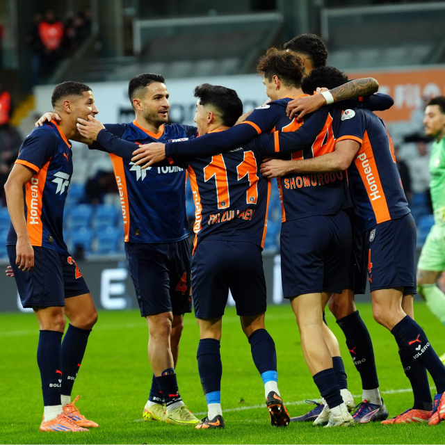 Başakşehir sahasında 5 golle kazandı!