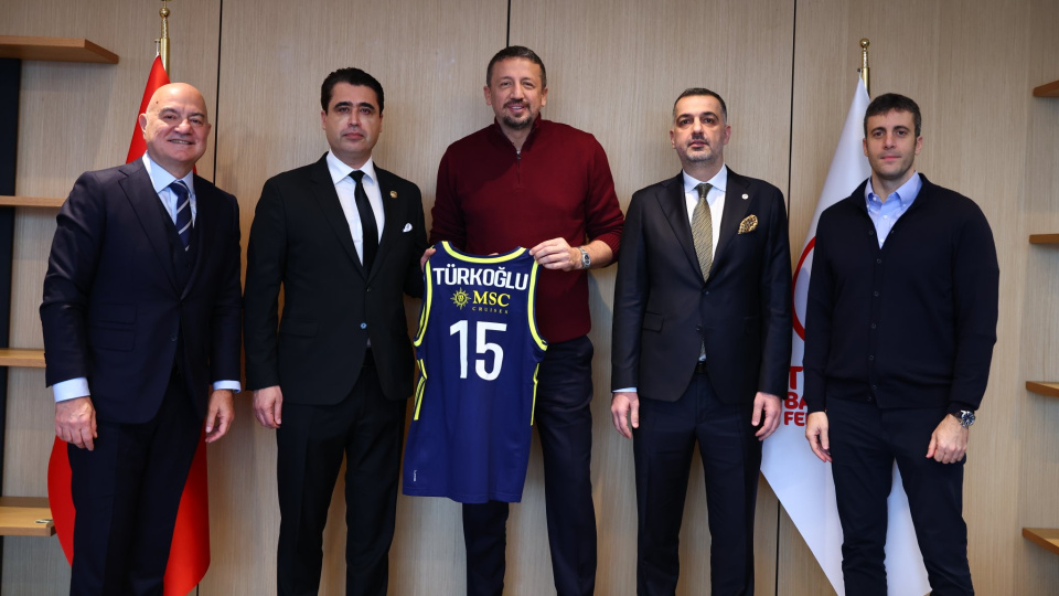 Fenerbahçe'den TBF Başkanı Türkoğlu'na ziyaret!