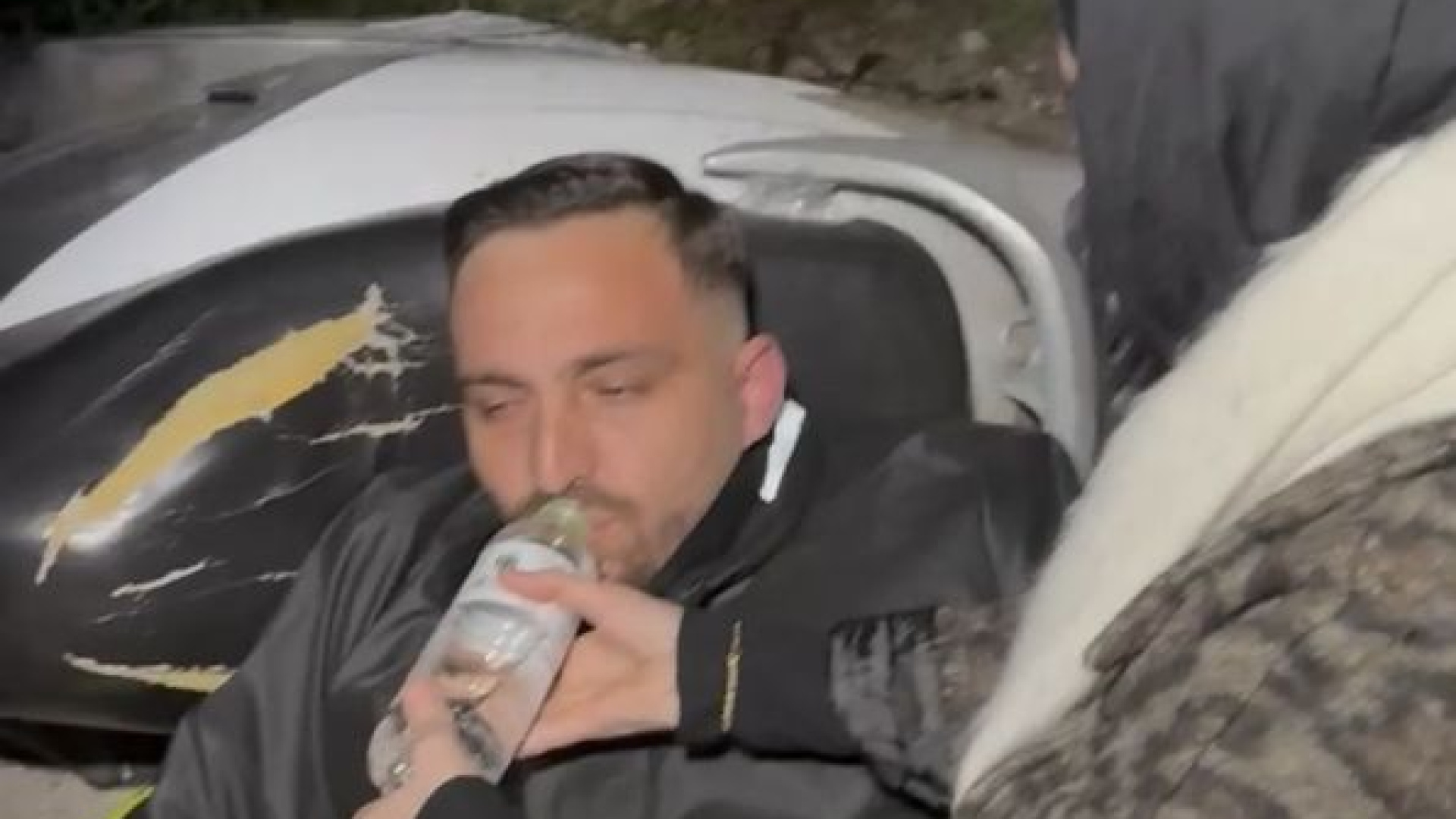 ‘Kaza yaptım’ diyerek çağırdığı sevgilisine evlilik teklif etti