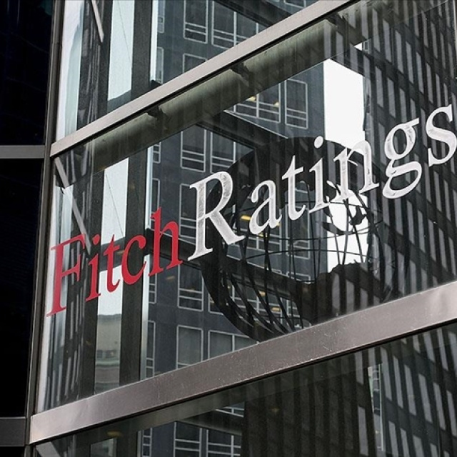 Fitch, Ukraynanın kredi notunu yükseltti
